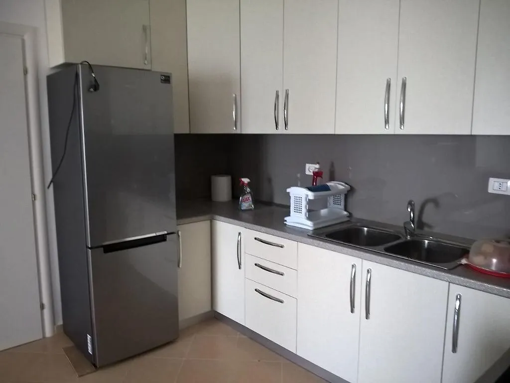Vlorë Lucky Lux Apartment 0*,  אלבניה