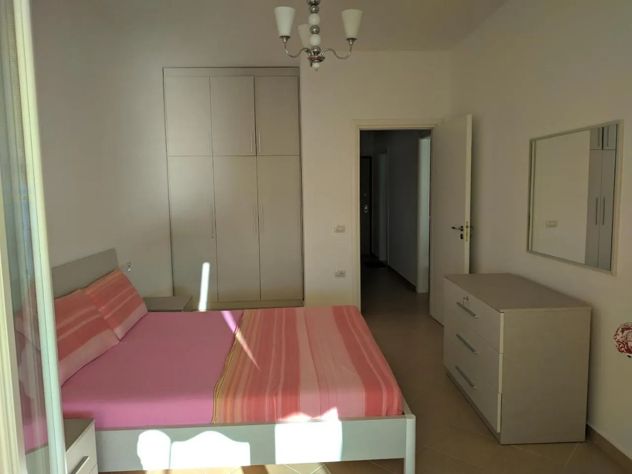 Vlorë Lucky Lux Apartment 0*,